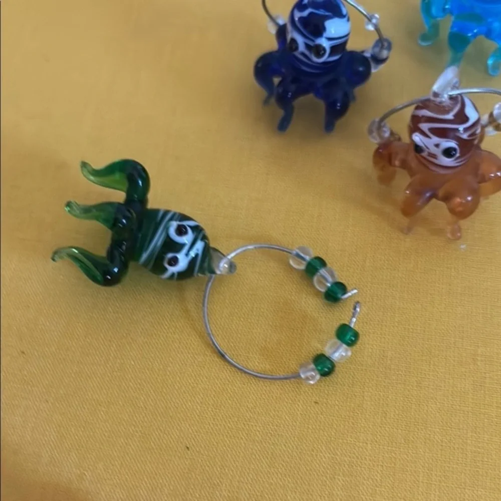 Pier 1 Multicolor Octopus Wine Charms- EUC
